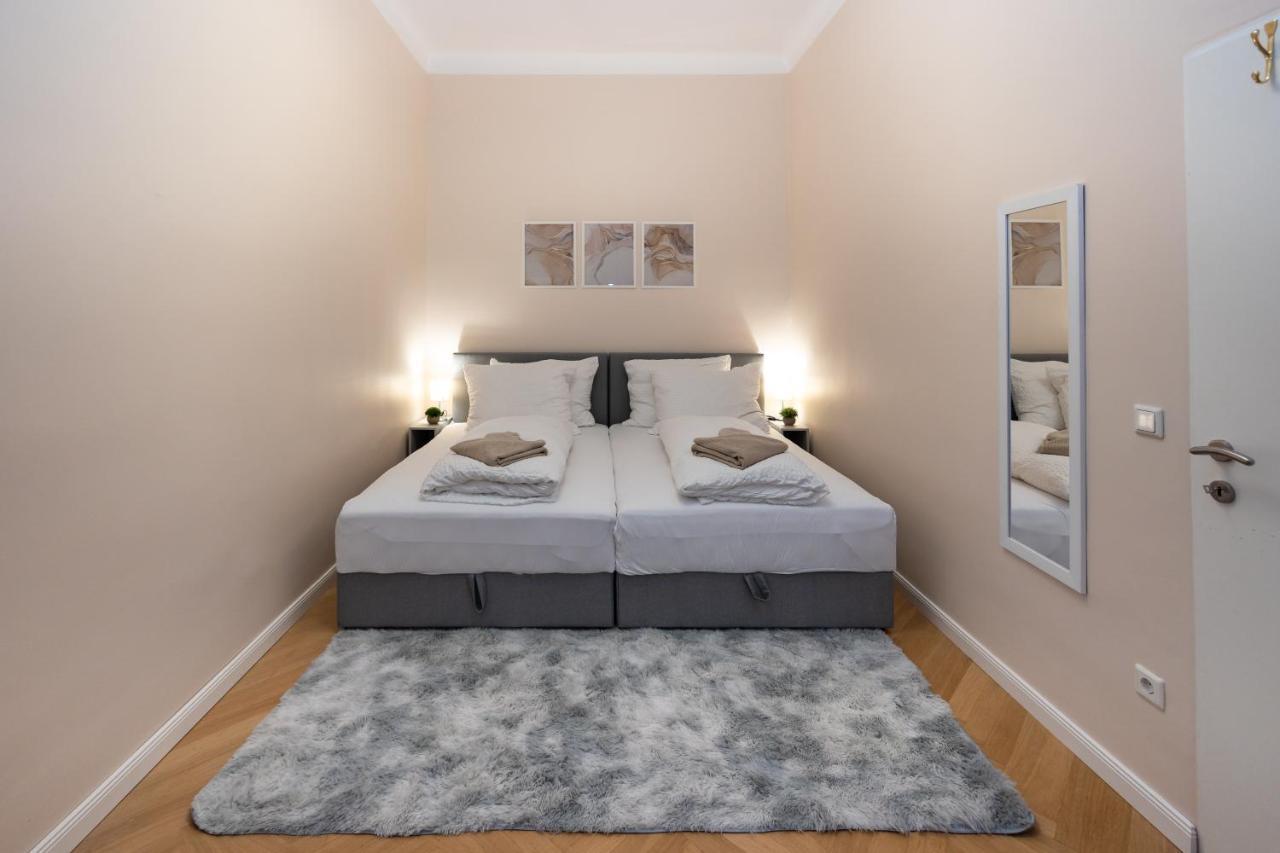 Charming Apartment Near Prater Vienna Exterior photo